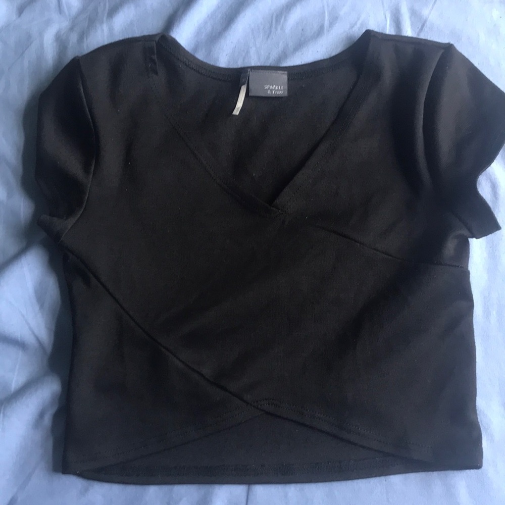 Black Crop top